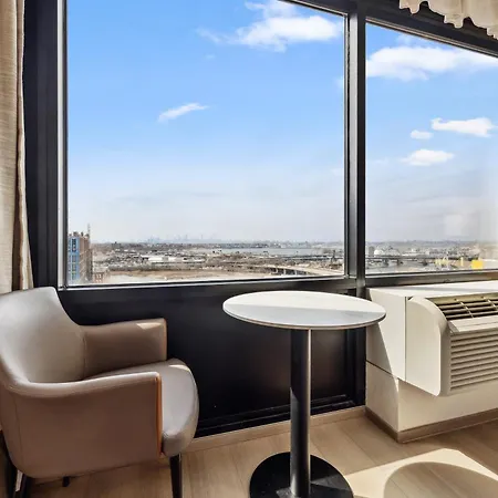 Ramada By Wyndham Flushing Queens-2